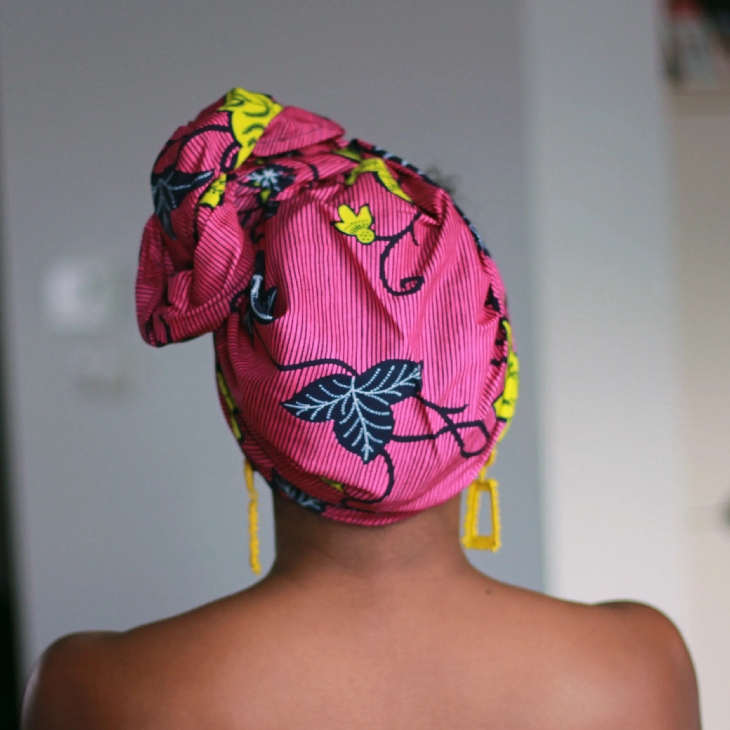 African headwrap - Pink / yellow flower trail (Vlisco)