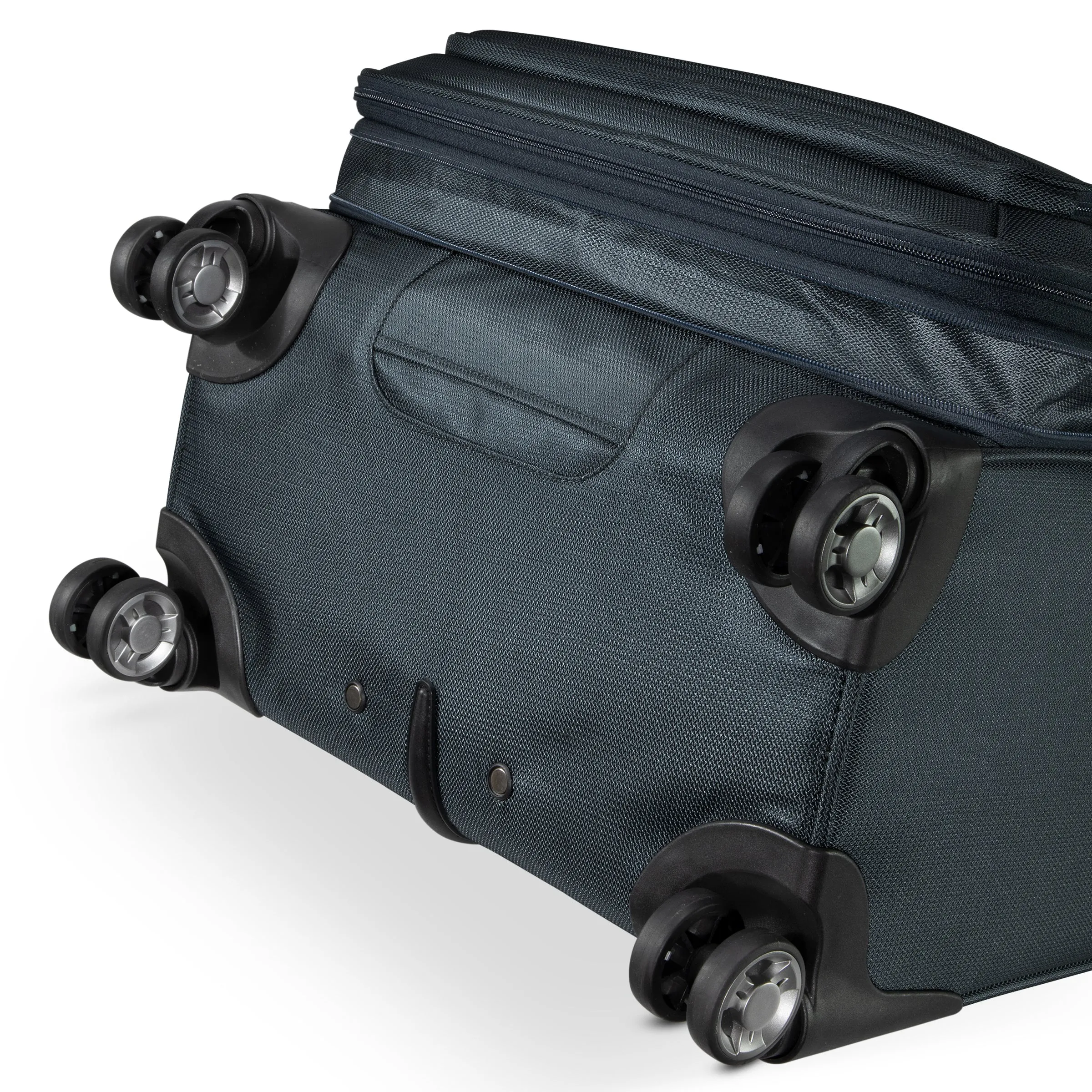 Avalon Softside Medium Check-In Expandable Spinner