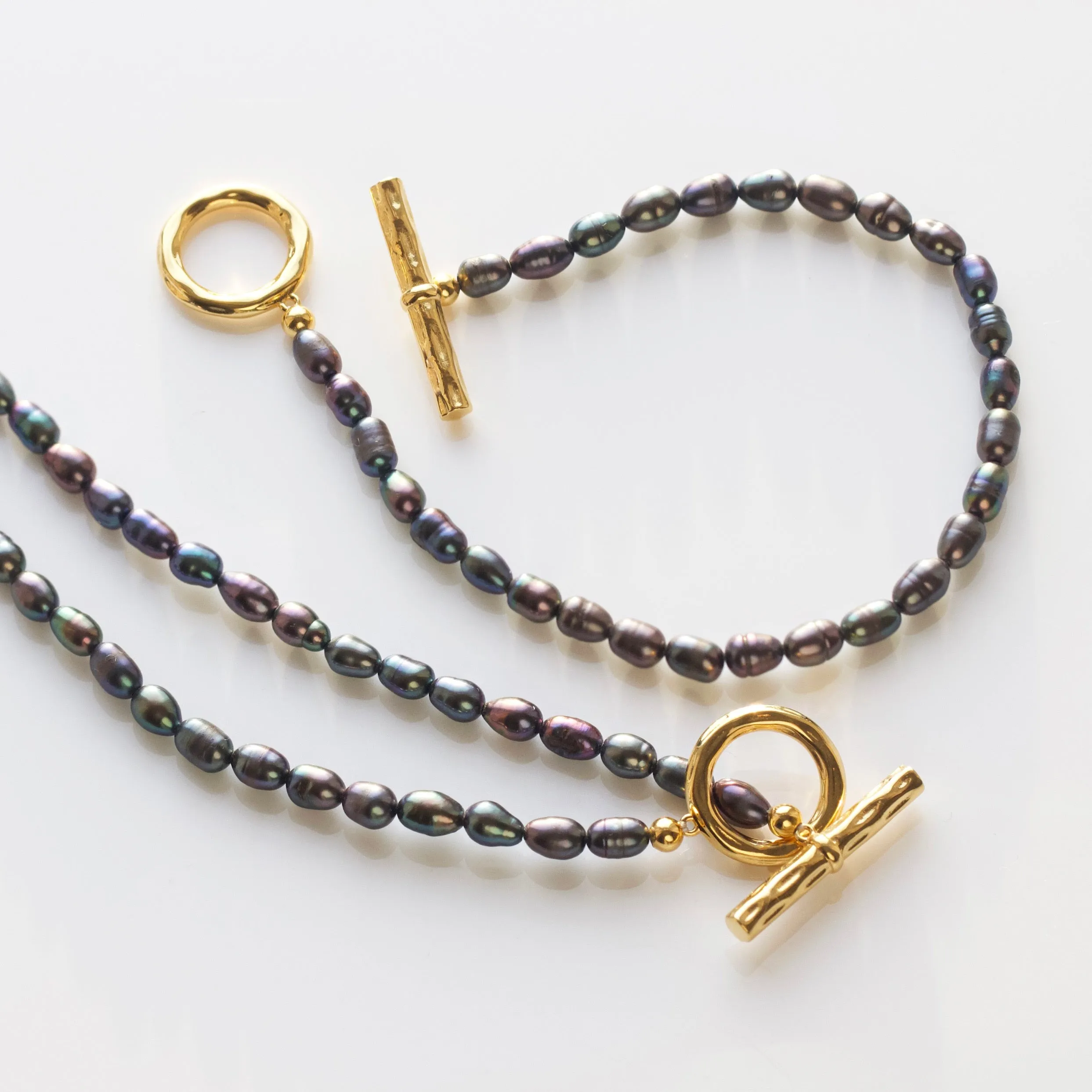 Black Pearl T-bar Necklace