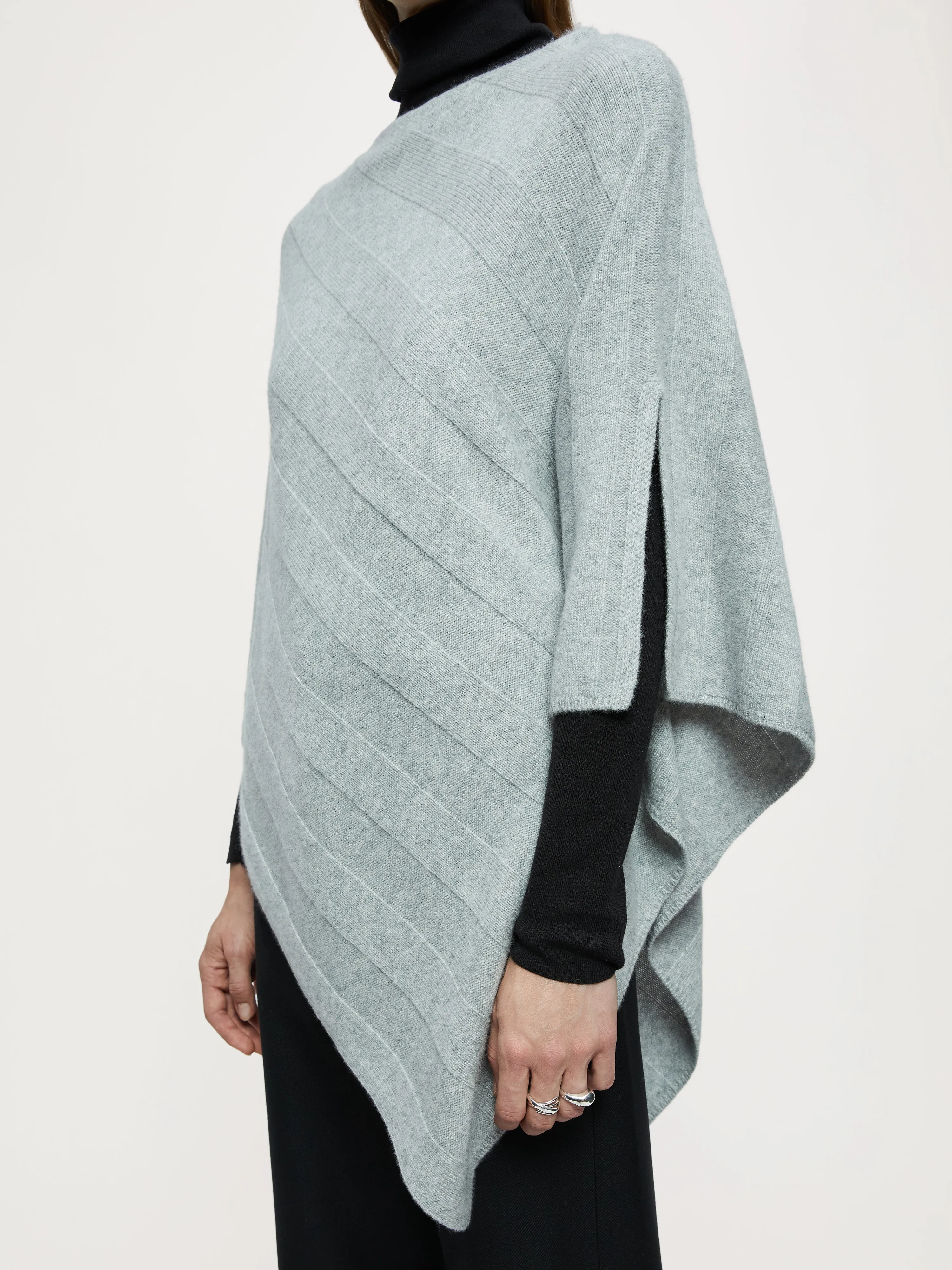 Cashmere Poncho | Mid Grey