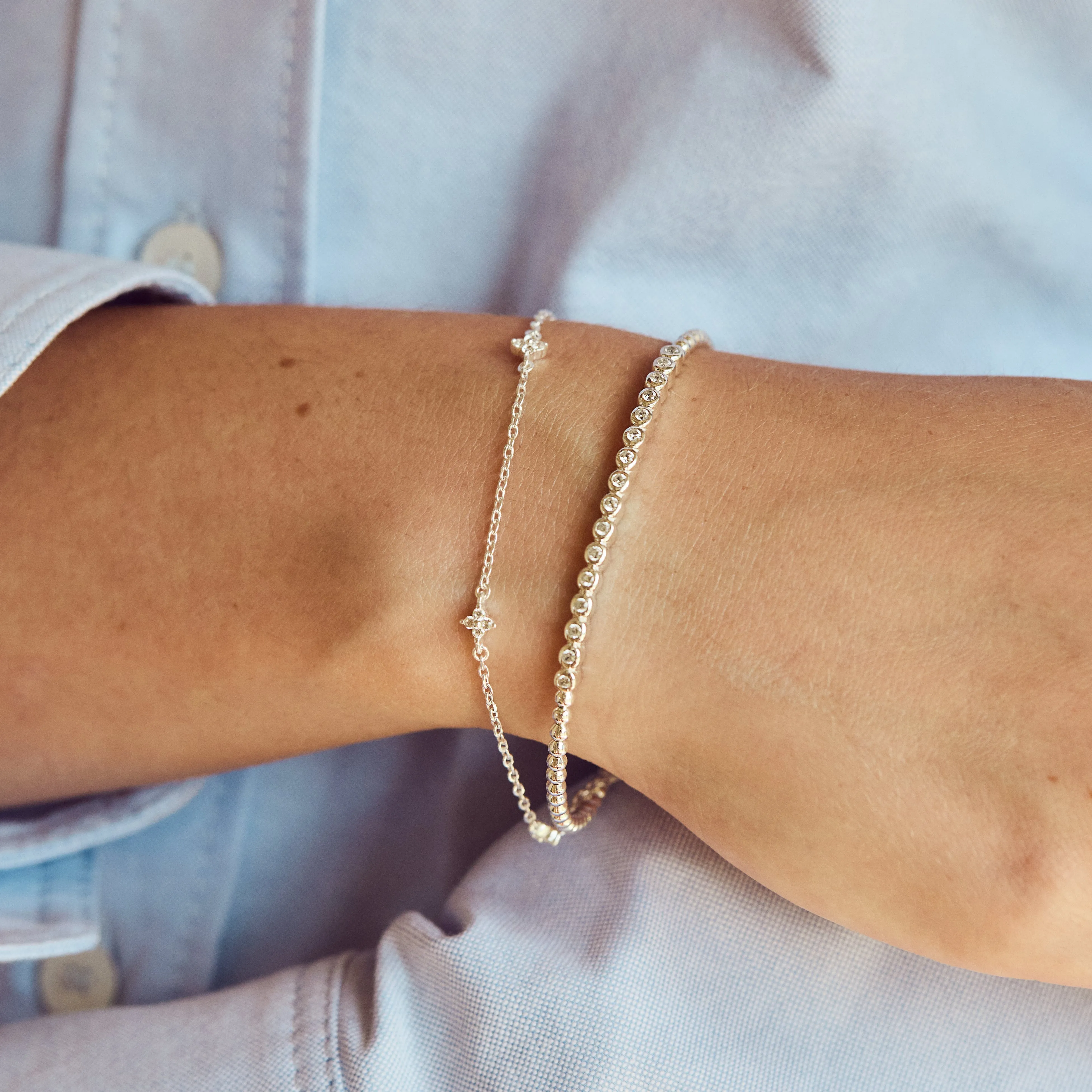 Dainty Flower Bracelet