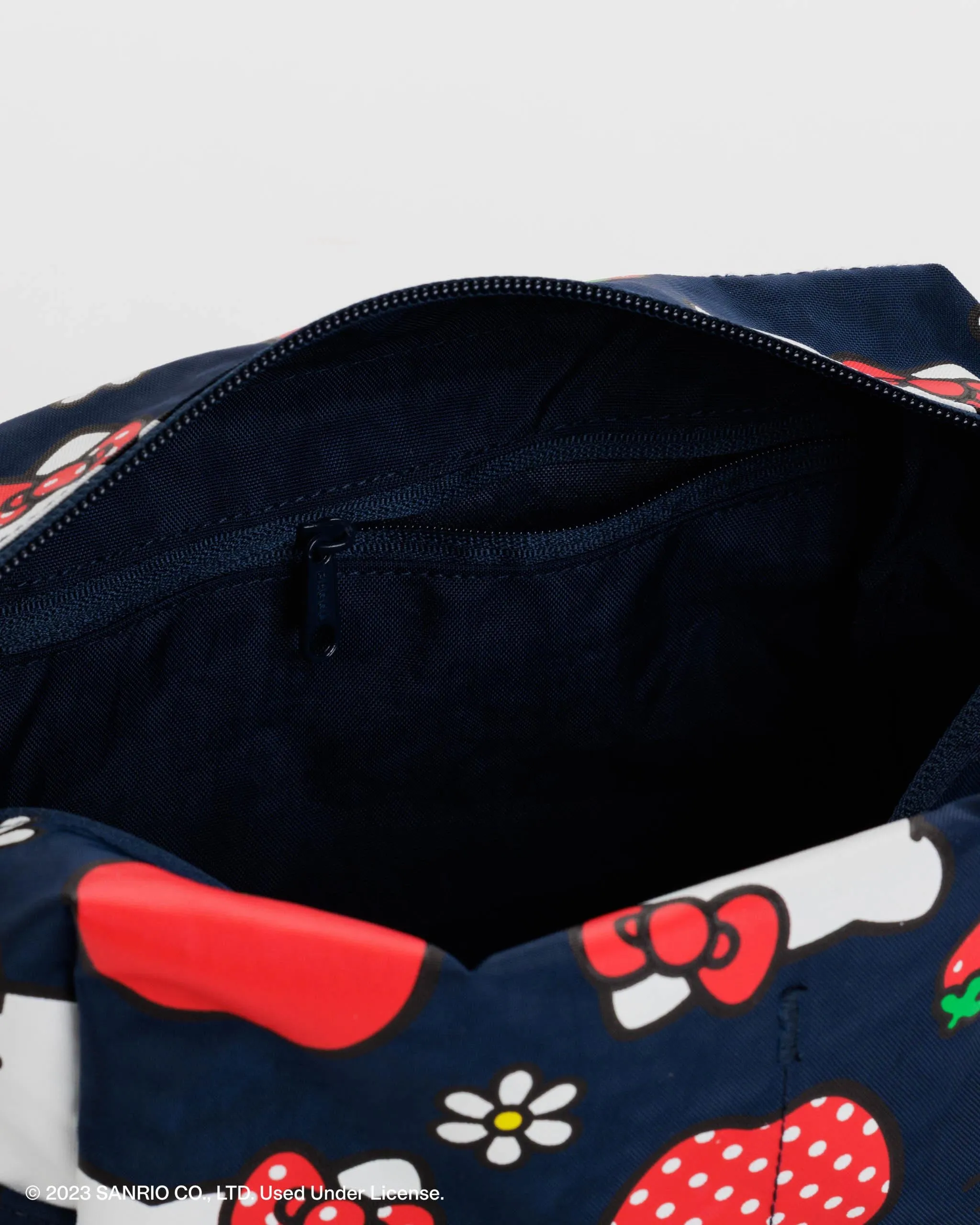 Dopp Kit in Hello Kitty Apple