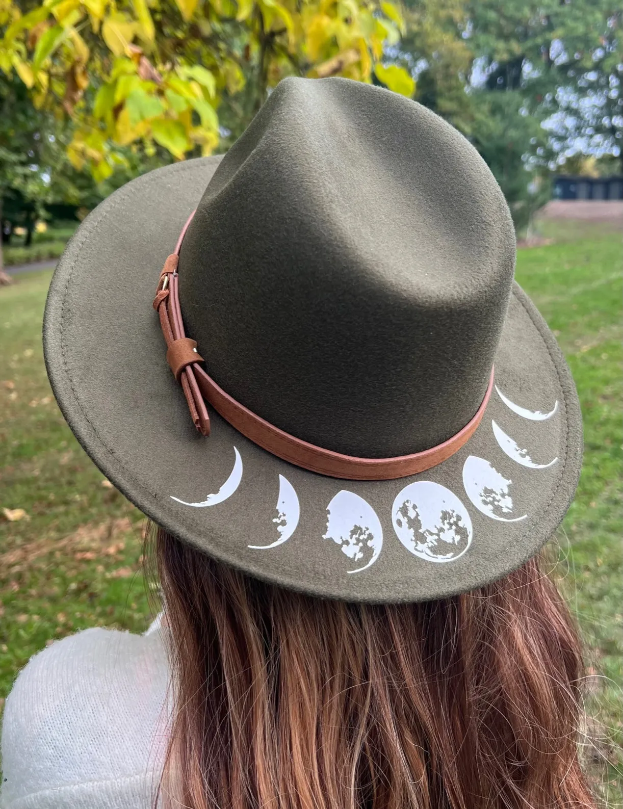 Fox & Fable - Vegan Felt Wide Brim Hat - Olive - Moon Phase