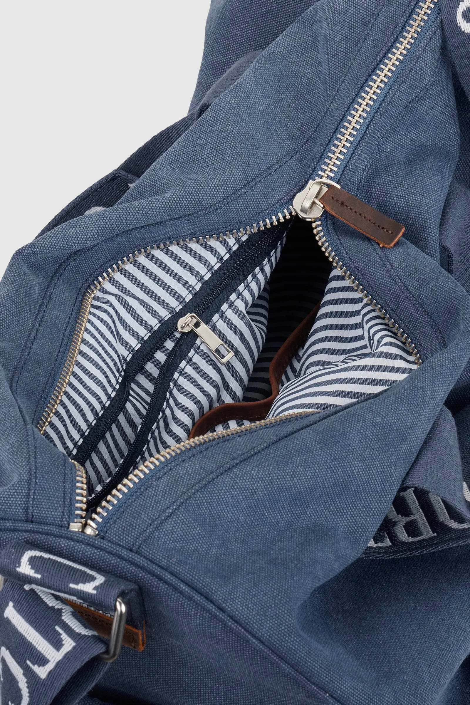 Oliver Duffle Bag Navy