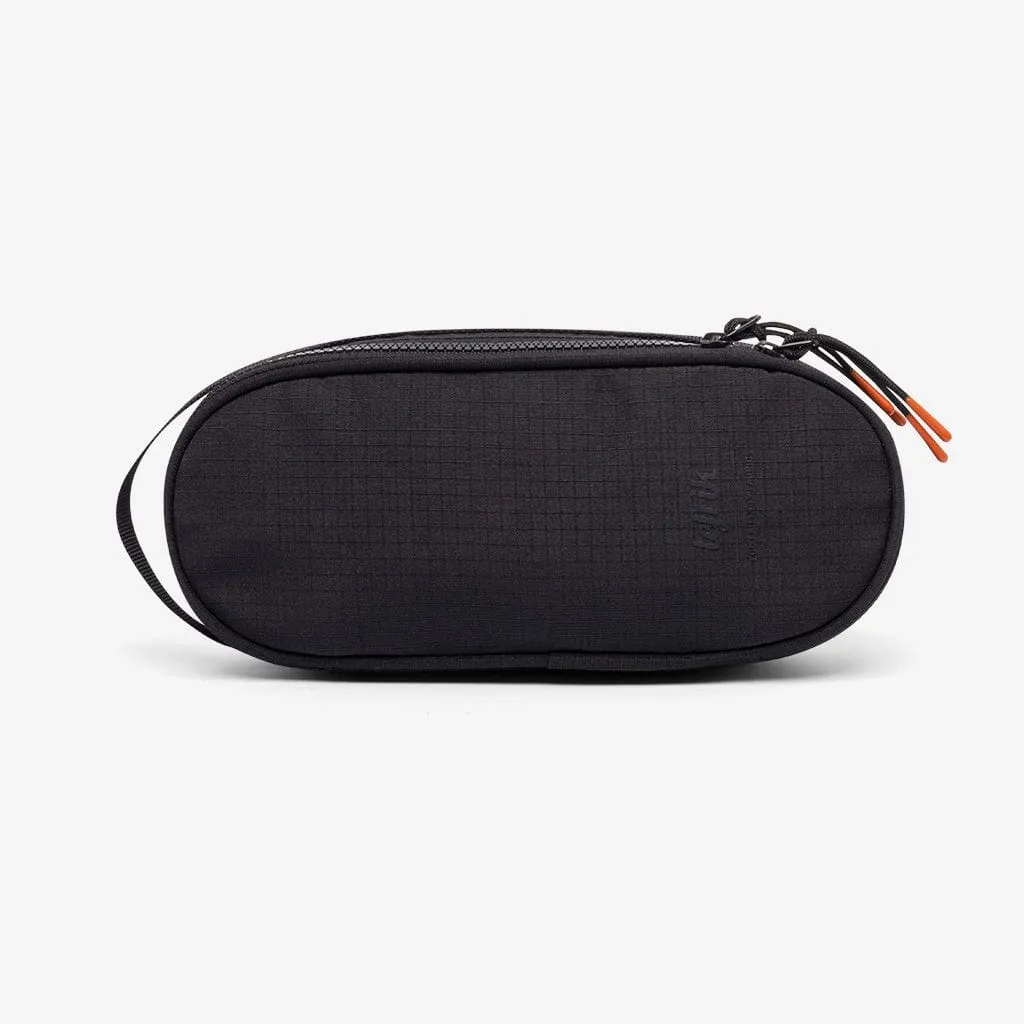 Row Pencil Case Black Vandra