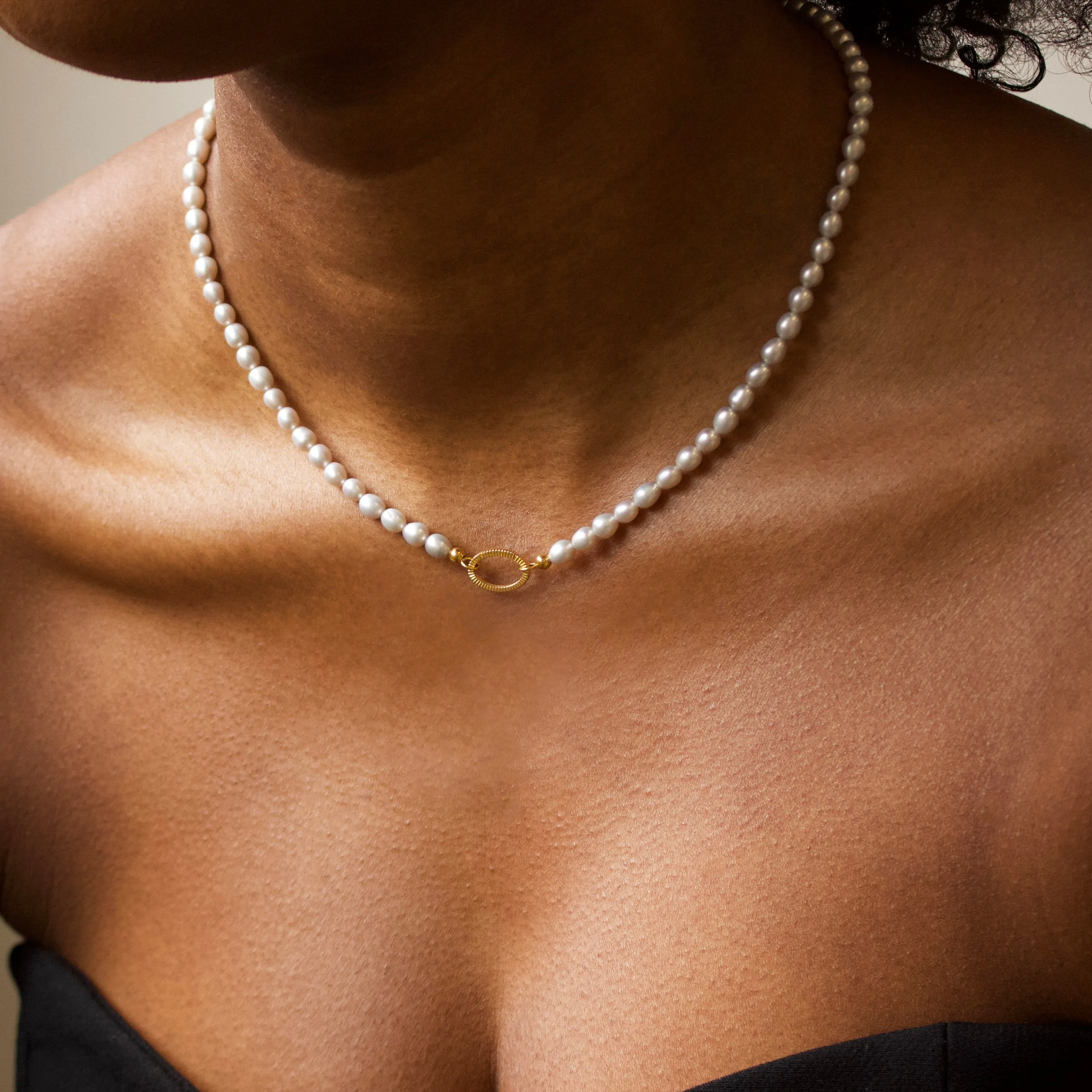 Sunray Clasp Grey Pearl Necklace